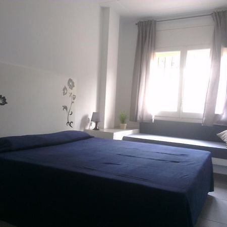 Apartaments La Riera Rosas Exterior foto
