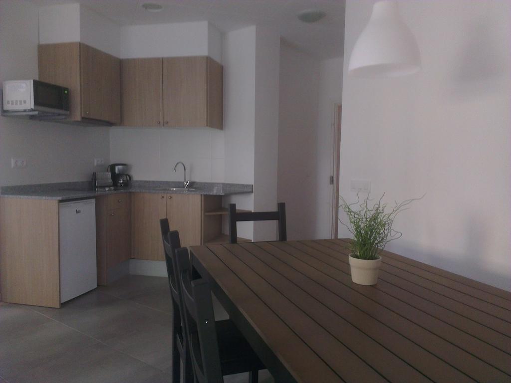 Apartaments La Riera Rosas Habitación foto