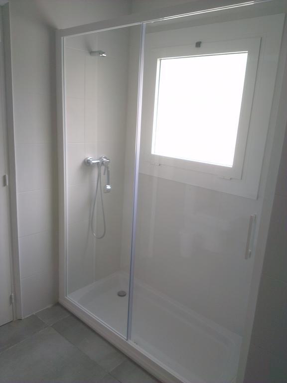 Apartaments La Riera Rosas Habitación foto